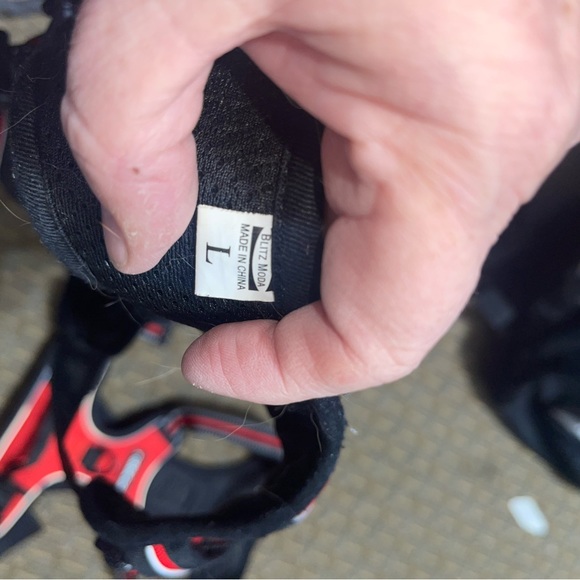 2 Red Rabbit Goo Dog Harnesses Size L - Picture 2 of 2